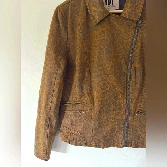 Kut From The Kloth Leopard Print Full Zip Cotton Blend Moto Jacket - Picture 3 of 12
